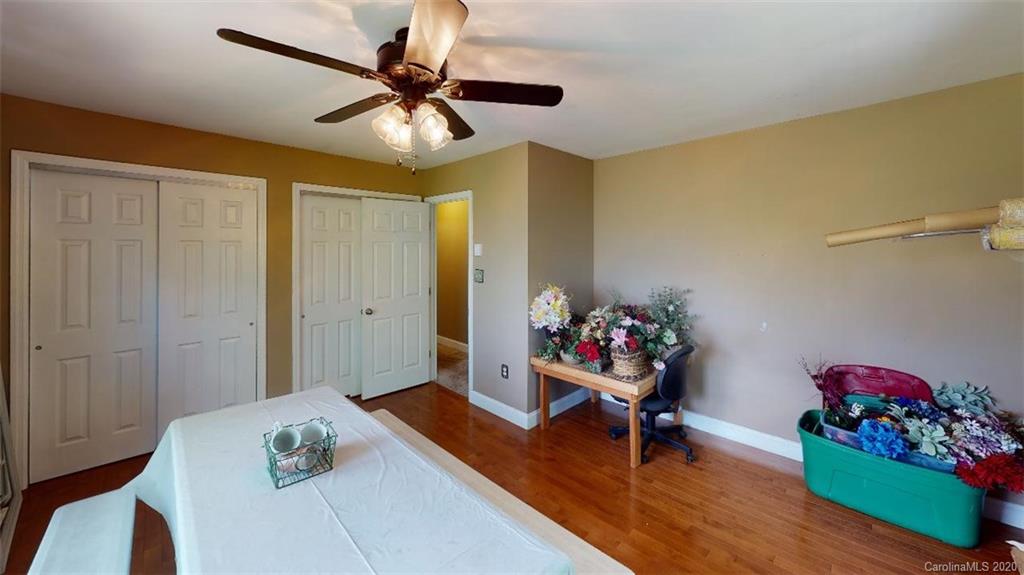 39 Marilyn-Charles Ridge Fairview, NC 28730 - Photo 15 of 20