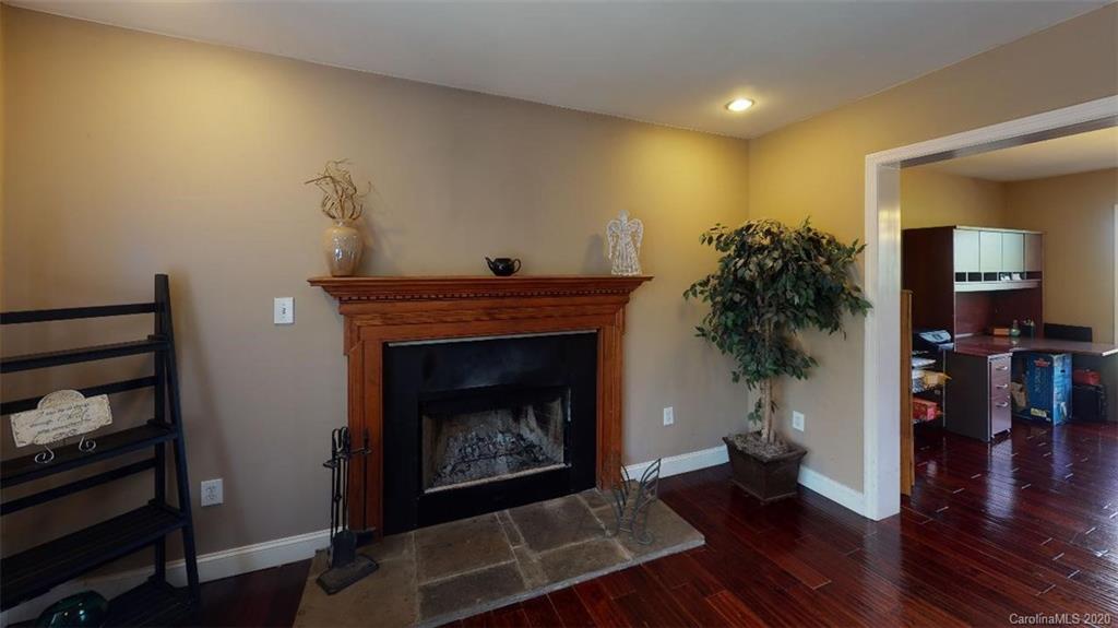 39 Marilyn-Charles Ridge Fairview, NC 28730 - Photo 10 of 20