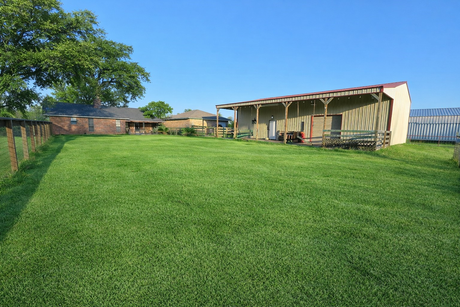 138 Pin Oak Drive Angleton, TX 77515 - Photo 16 of 22