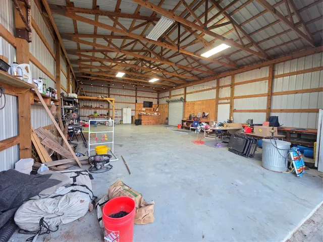 $385,000 | 138 Pin Oak Drive, Angleton, TX 77515