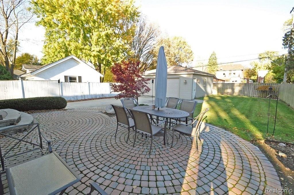850 Lincoln Road Grosse Pointe, MI 48230 - Photo 40 of 41 37 (Copy).jpg
