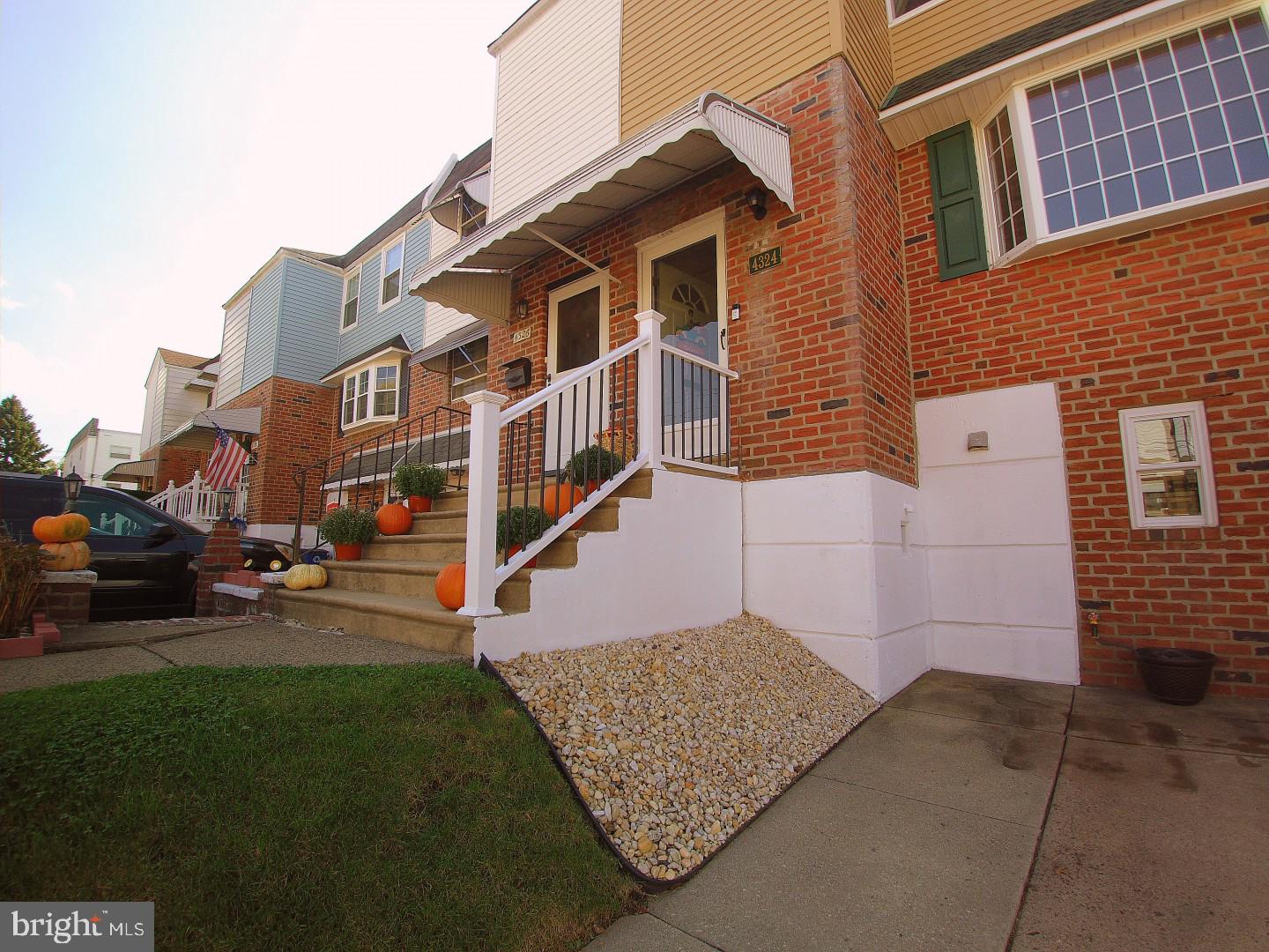 4324 Greenmount Road Philadelphia, PA 19154 - Photo 3 of 26 Gallery Image 3