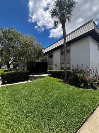 $219,900 | 110 Windtree Lane, Unit 202, Winter Garden, FL 34787