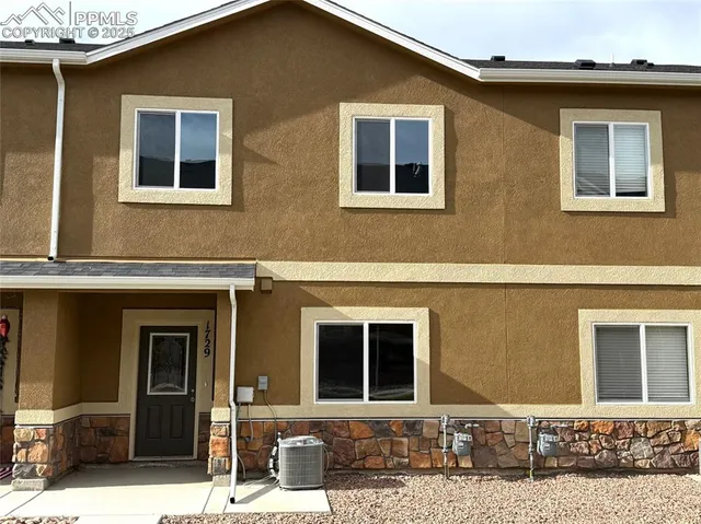 $329,900 | 1729 Sandtoft Heights, Colorado Springs, CO 80951