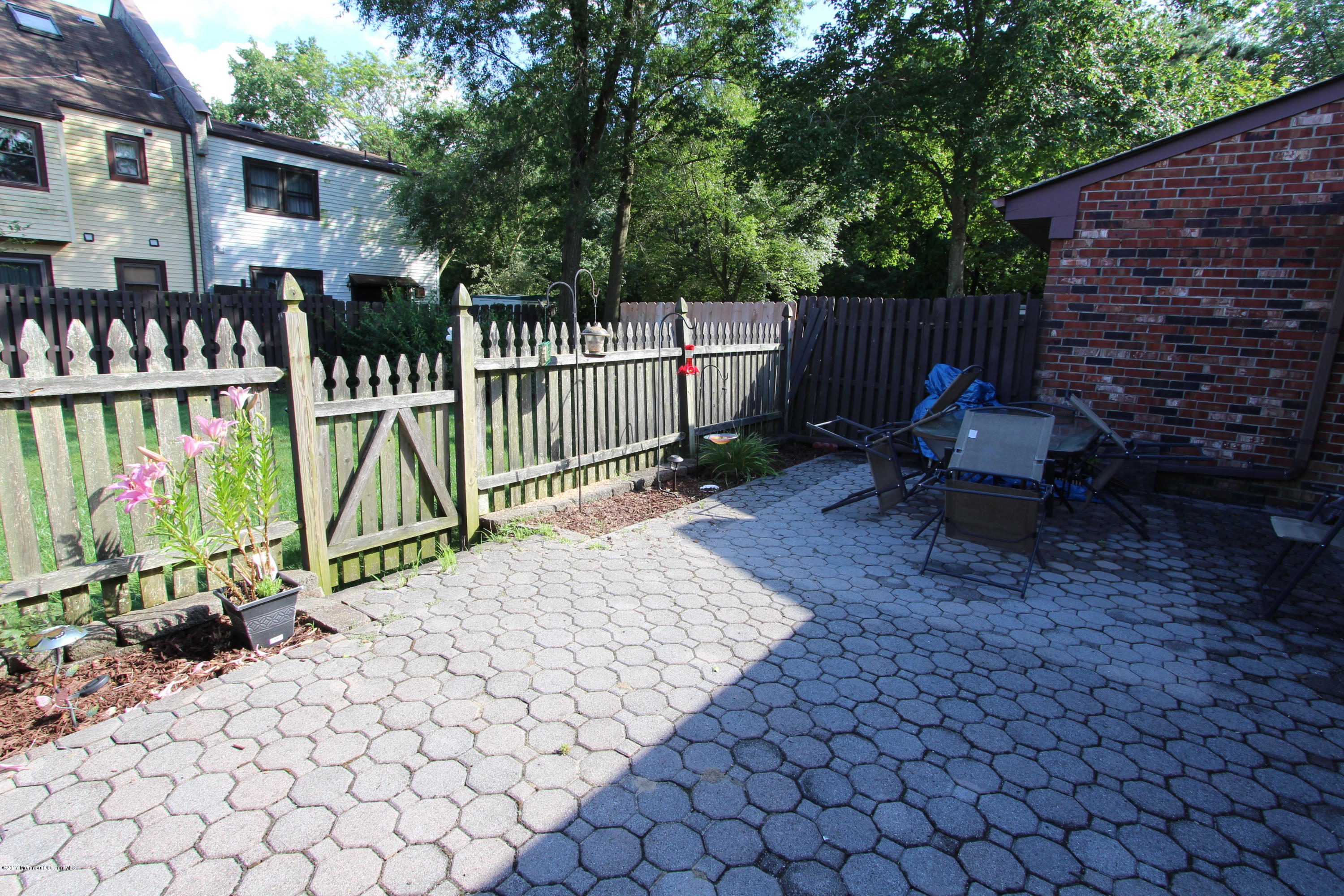 150 Greenwood Loop Road Brick, NJ 08724 - Photo 4 of 6 150 Greenwood Loop Rd (7)