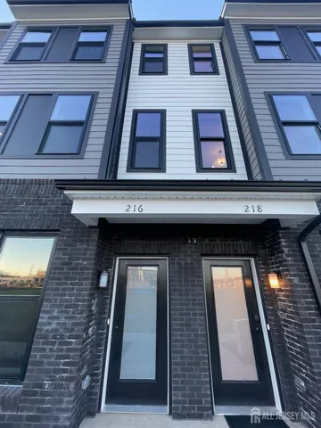 $559,995 | 216 Lyla Lane, New Brunswick, NJ 08901