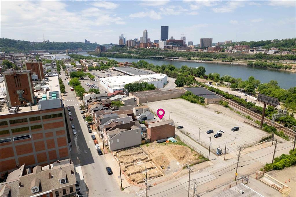 2128 Merriman Way Pittsburgh, PA 15203 - Photo 36 of 37 a picture of city view with lake view and mountain view