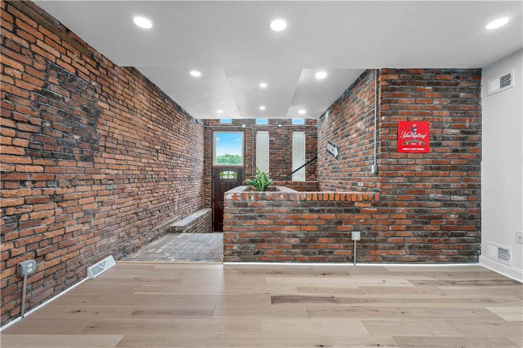 2128 Merriman Way Pittsburgh, PA 15203 - Photo 4 of 37 a view of lobby with a hallway and stairs