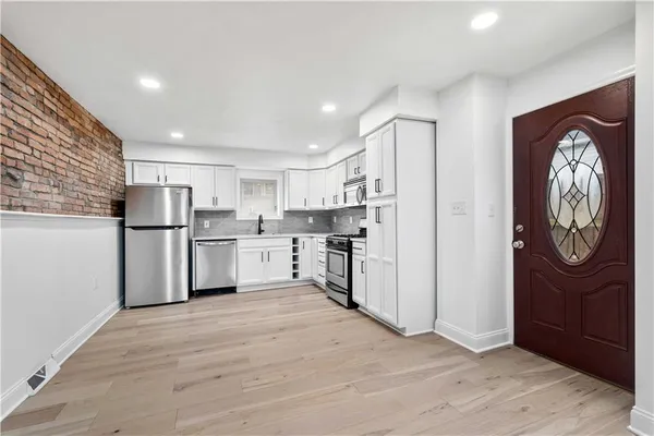 $3,500 | 2128 Merriman Way, Pittsburgh, PA 15203