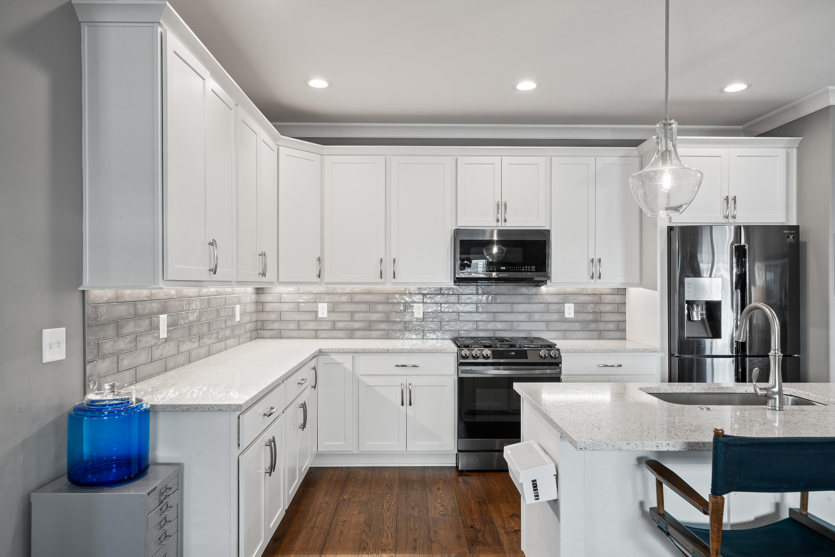 642 Baker Street Walworth, WI 53184 - Photo 21 of 98 Amazing Kitchen
