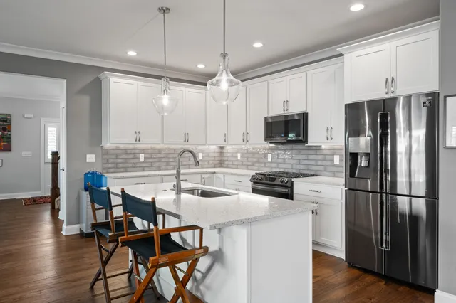 $550,000 | 642 Baker Street, Walworth, WI 53184