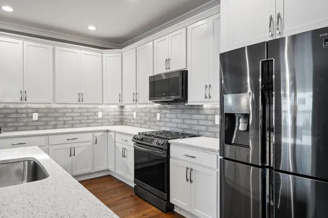 $550,000 | 642 Baker Street, Walworth, WI 53184