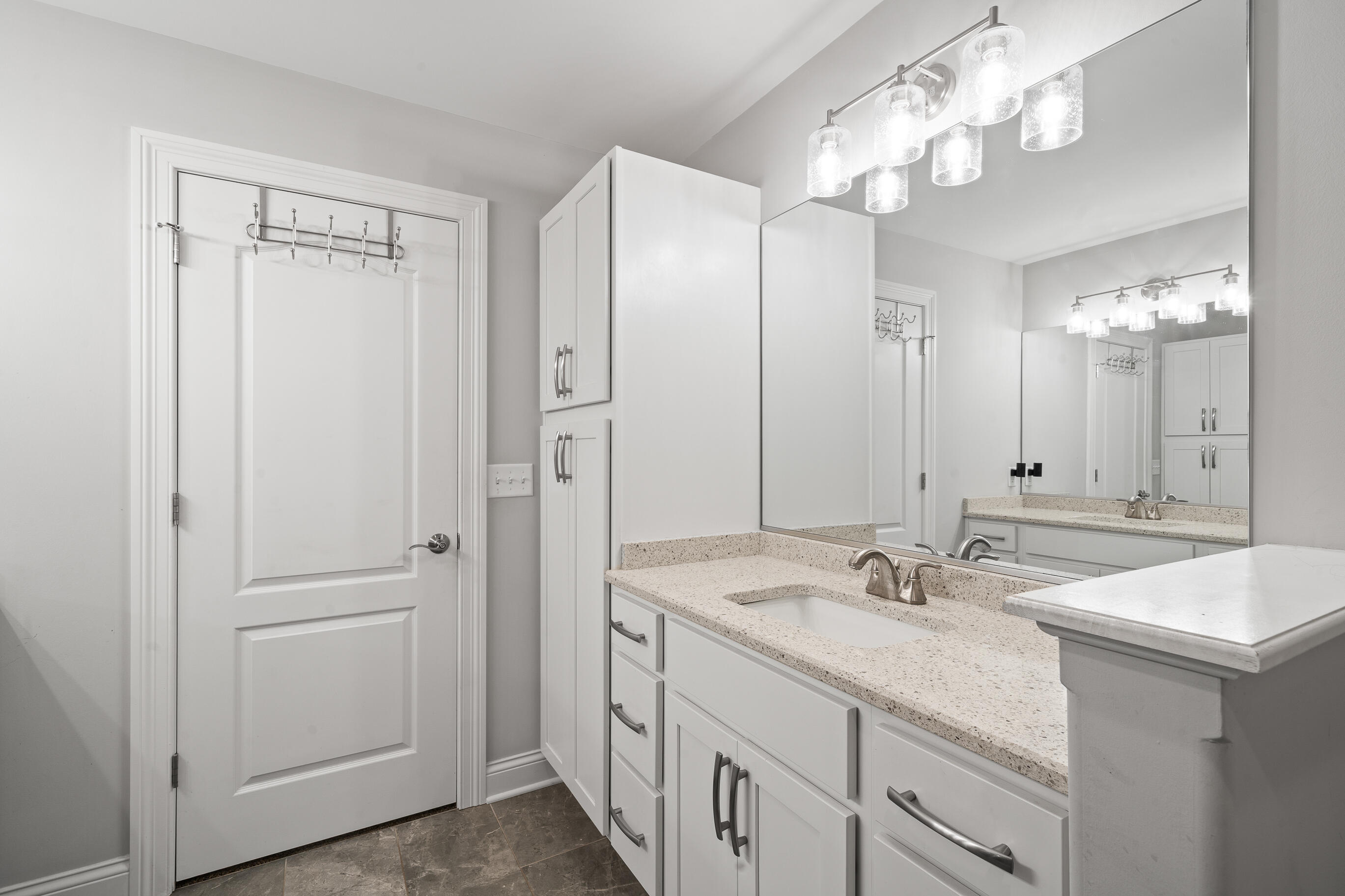 642 Baker Street Walworth, WI 53184 - Photo 56 of 98 642 Baker St-84