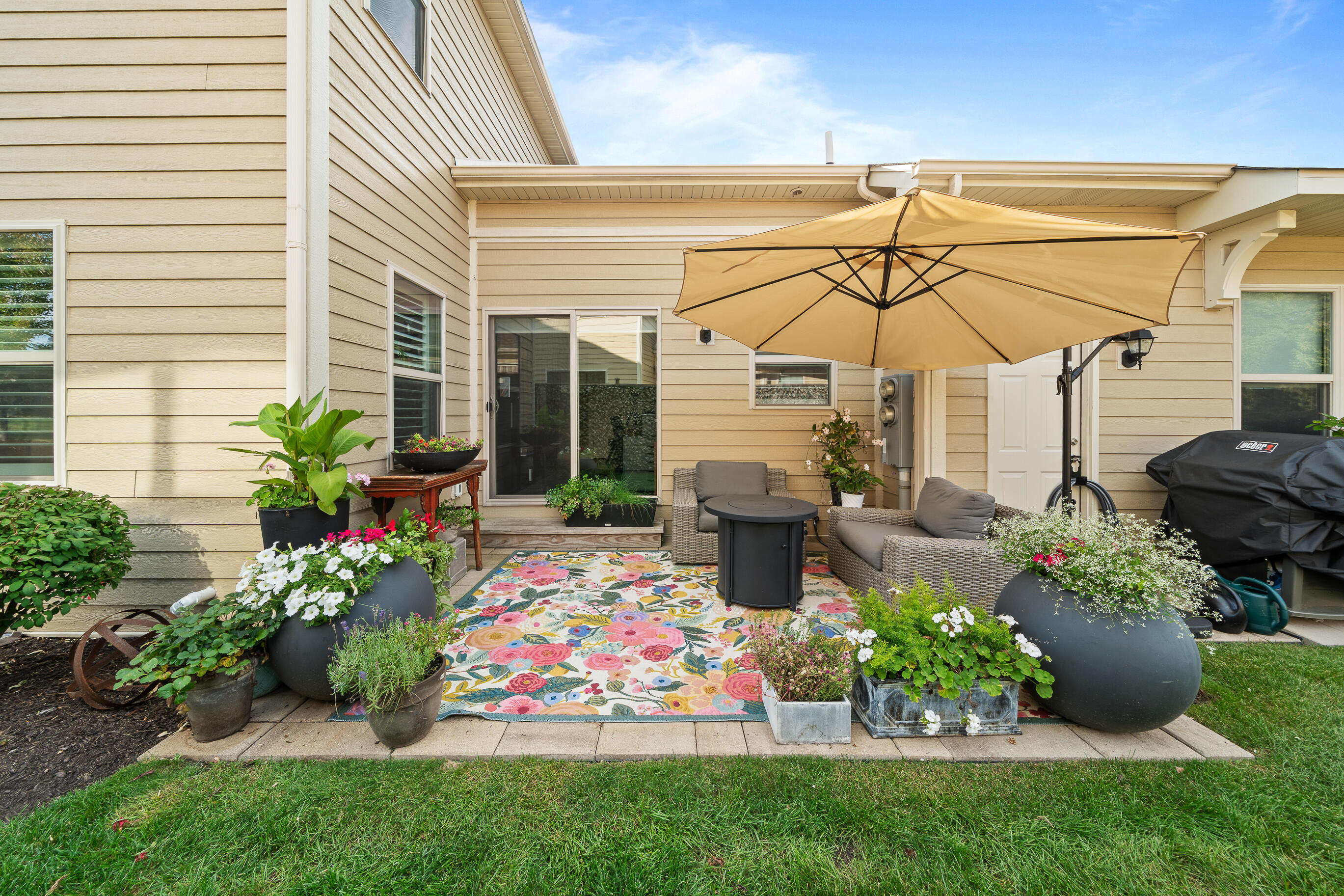 642 Baker Street Walworth, WI 53184 - Photo 7 of 98 Private Patio