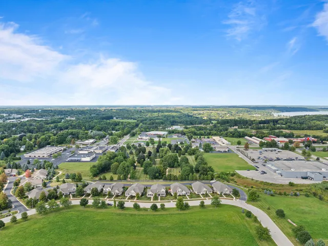 $550,000 | 642 Baker Street, Walworth, WI 53184