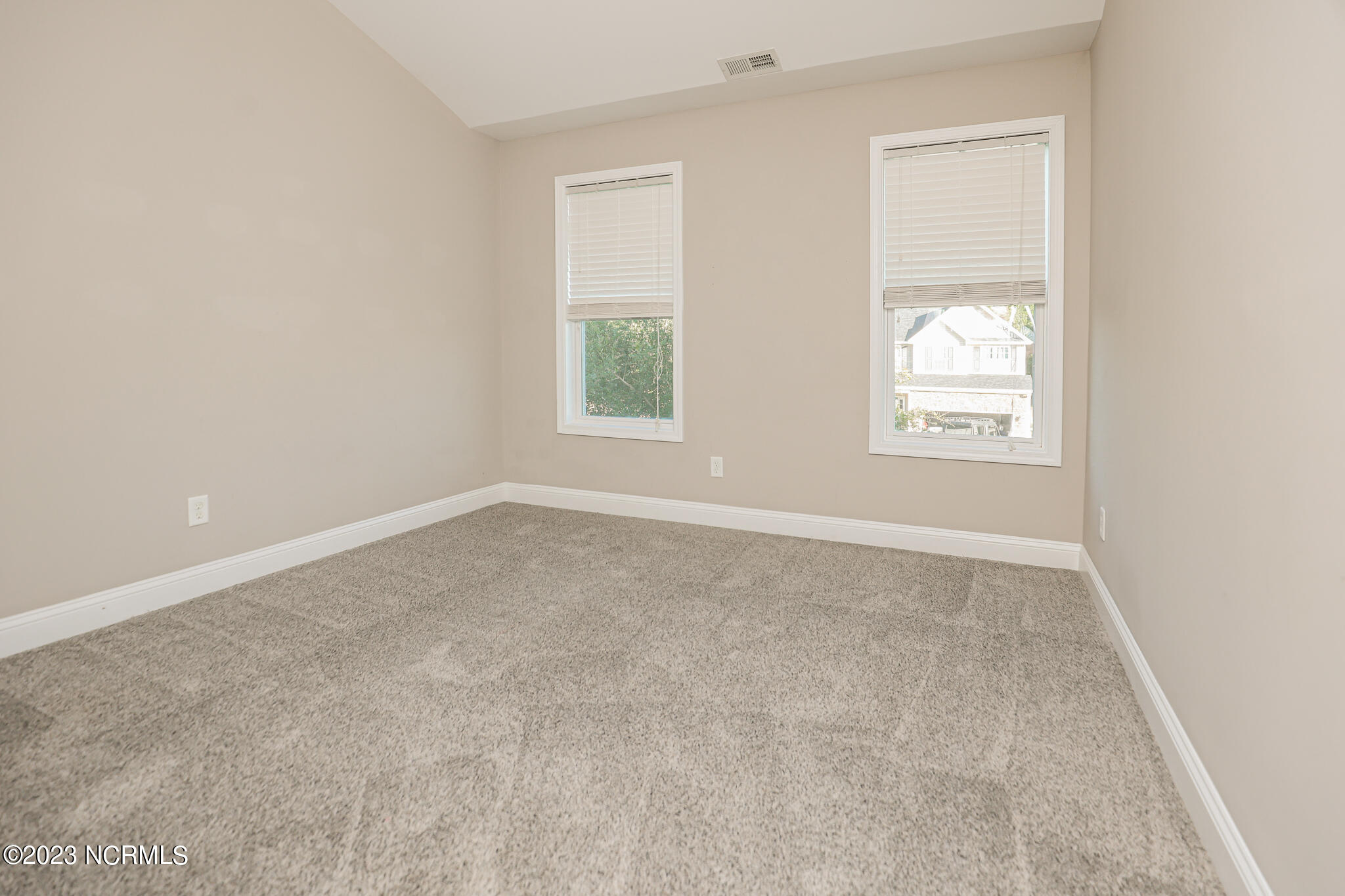 404 Peppermint Drive Hubert, NC 28539 - Photo 23 of 41 404 Peppermint-21