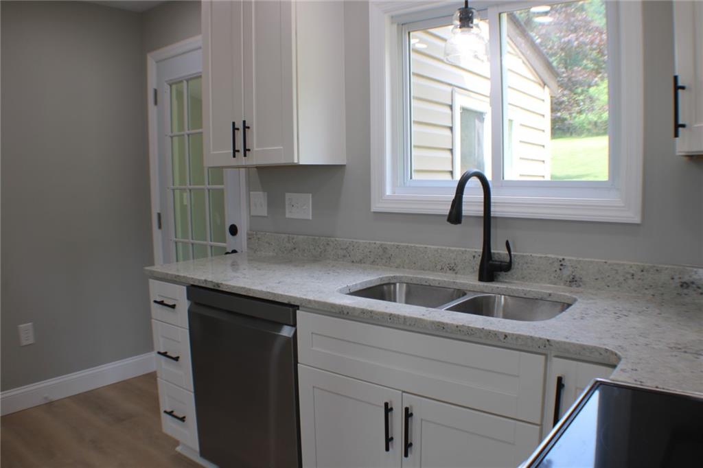 135 Truver Road Valencia, PA 16059 - Photo 5 of 36 Gallery Image 5