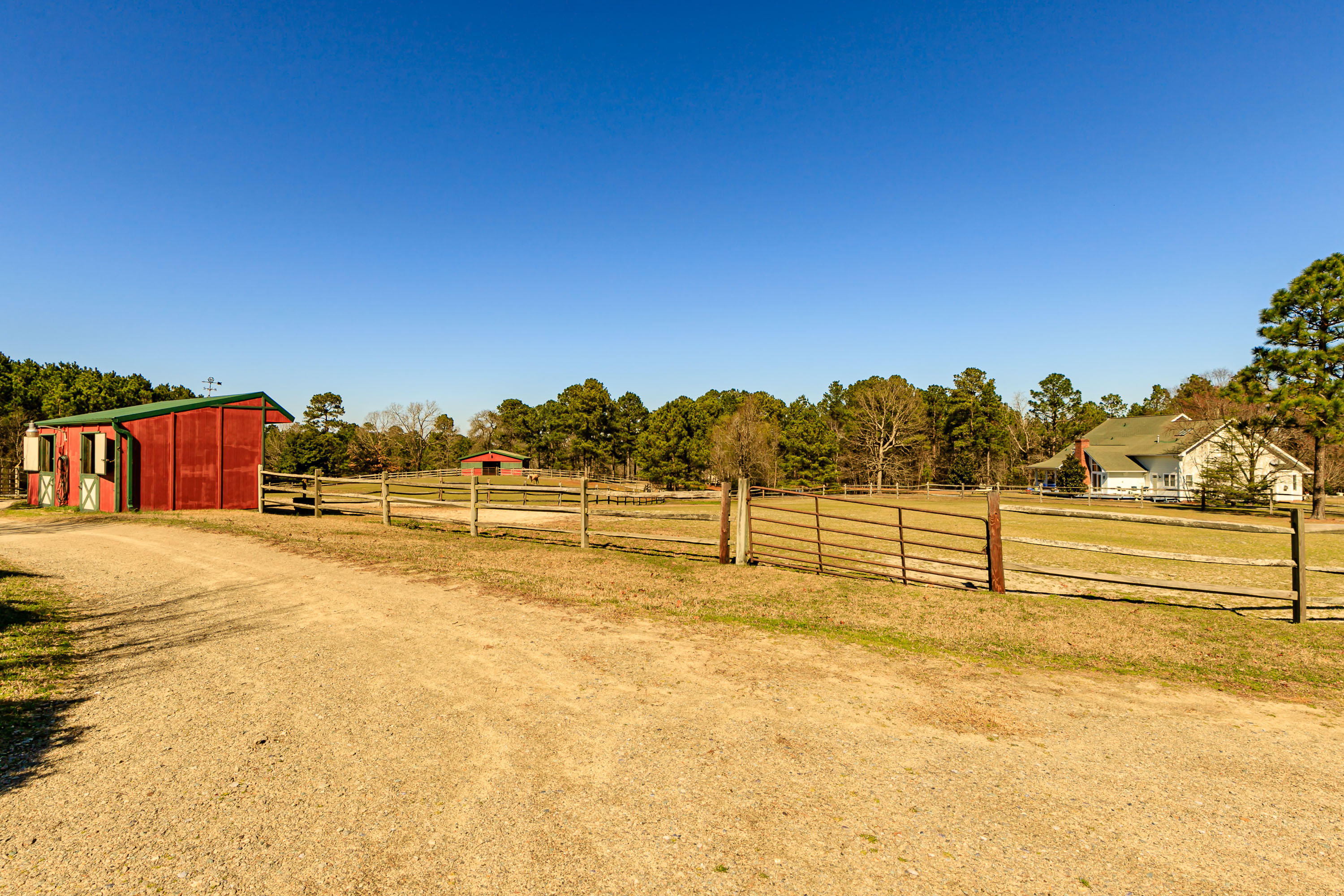 1220 Aiken Road Vass, NC 28394 - Photo 26 of 43 Paddock/Run In