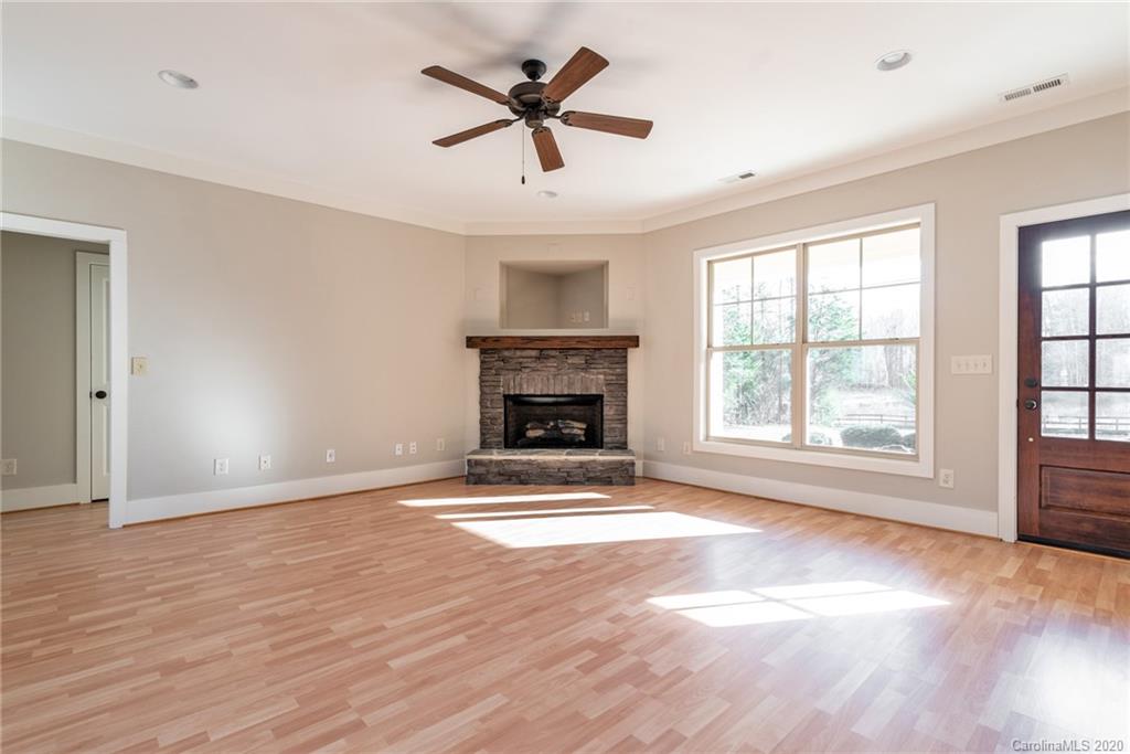 9224 Simpson Road Waxhaw, NC 28173 - Photo 4 of 38 Gallery Image 4