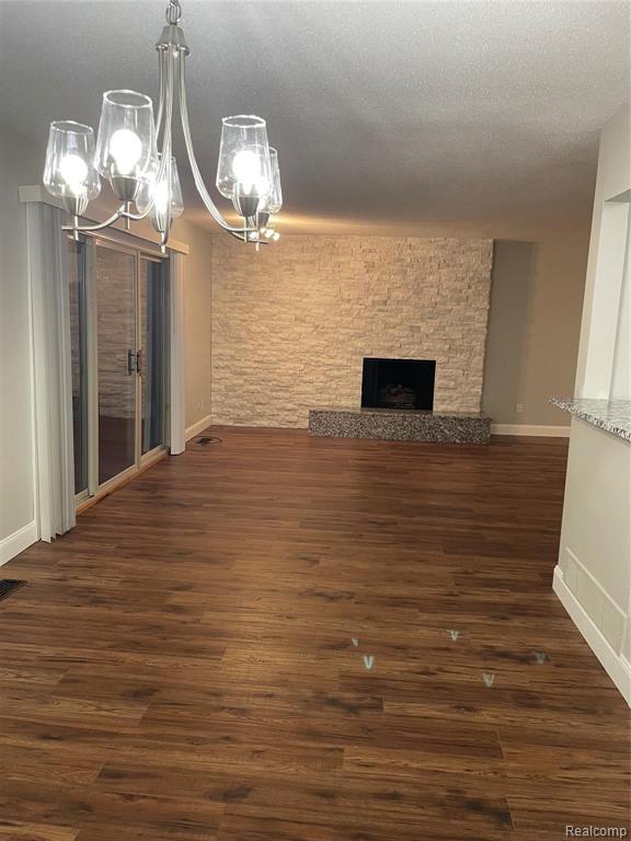 2027 Klingensmith Road, Unit 104 Bloomfield Hills, MI 48302 - Photo 3 of 20