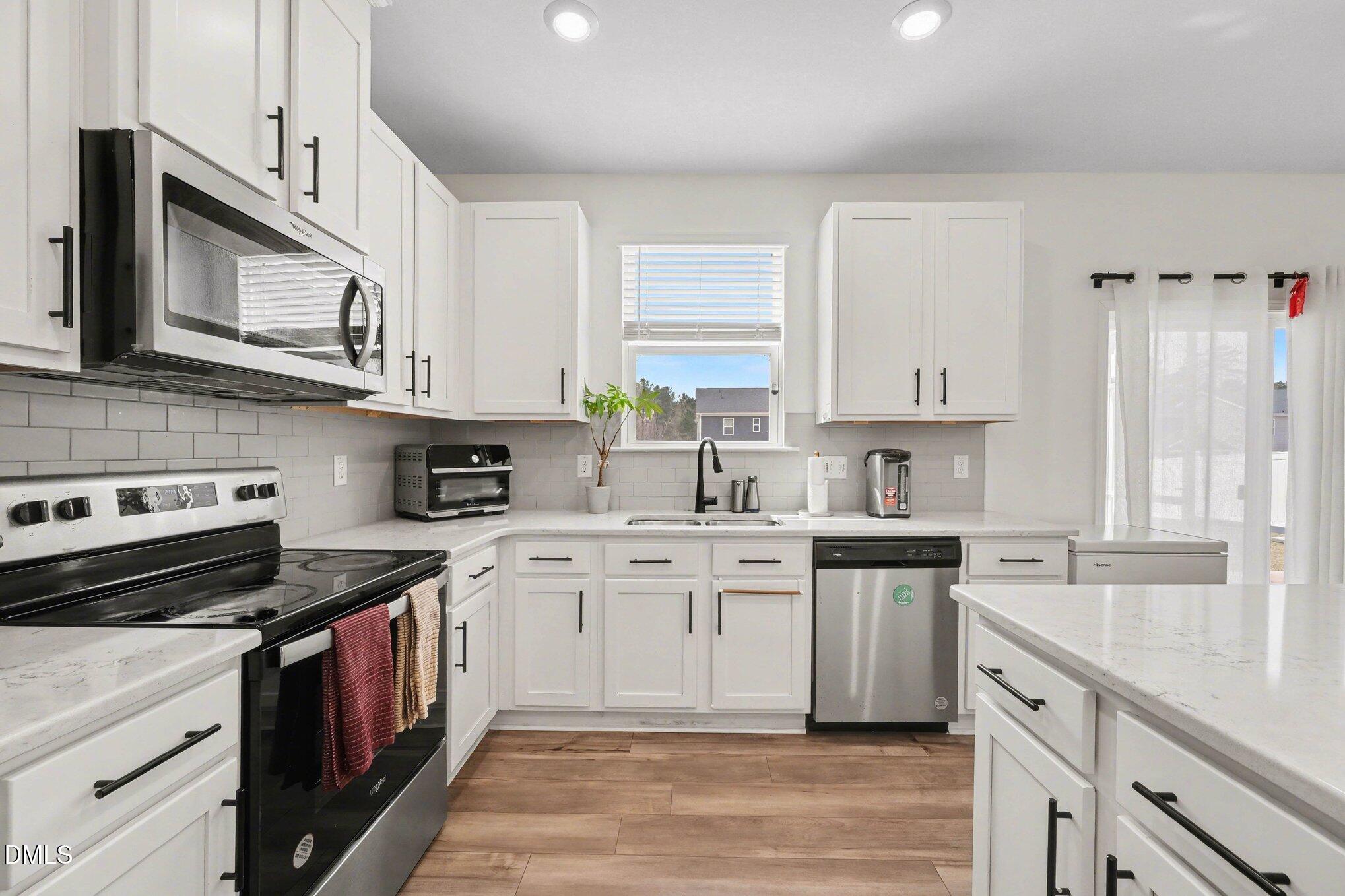 2129 Crestwood Rdg Drive Durham, NC 27704 - Photo 6 of 27 Kitchen