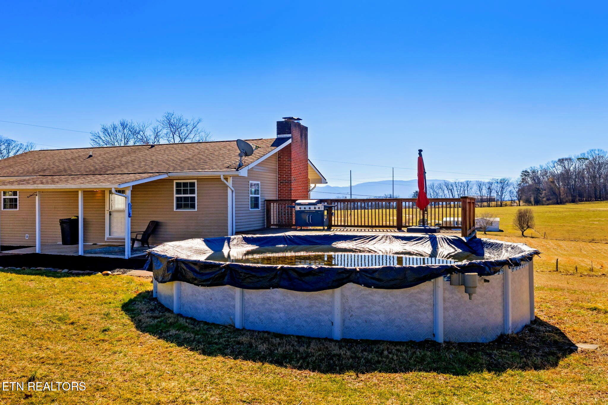 2022 Bessie Slaton Road Dandridge, TN 37725 - Photo 6 of 41 Pool