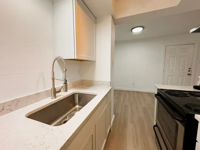 $800 | 4500 Witham Lane, Unit 103, Austin, TX 78745