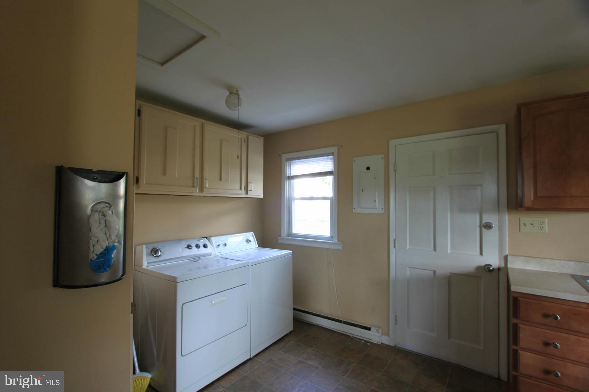 102 North Fairfax Boulevard Ranson, WV 25438 - Photo 12 of 17 Interior (General)