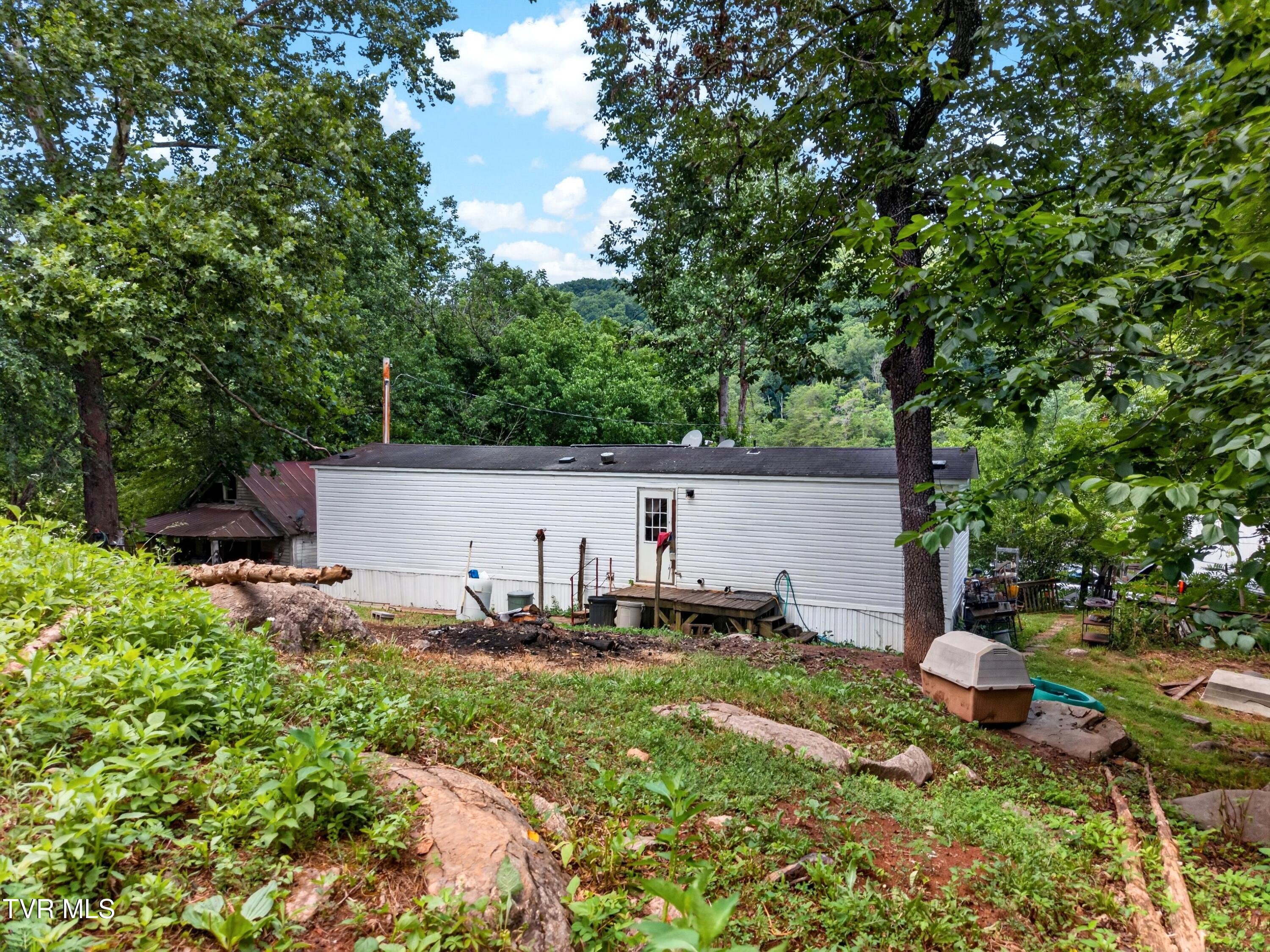 2087 Bullen Valley Road Thorn Hill, TN 37881 - Photo 5 of 29 003-2087BullenValleyRoad-ThornHill-TN-37