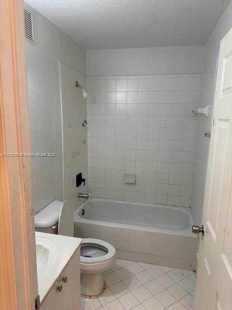 Homestead Homestead, FL 33035 - Photo 3 of 14 a bathroom with a bathtub toilet and sink
