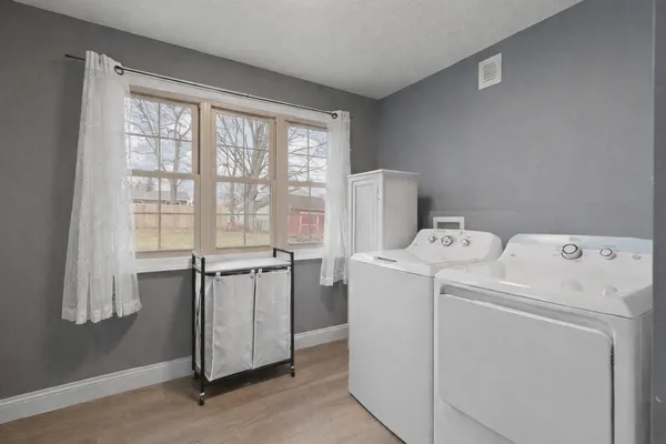 $204,000 | 734 South Winter Street, Adrian, MI 49221