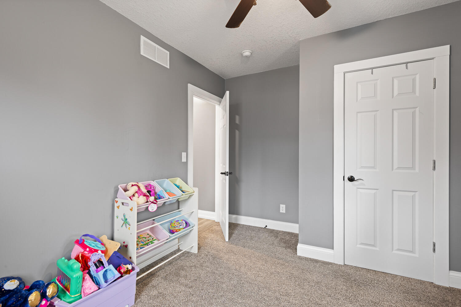 734 South Winter Street Adrian, MI 49221 - Photo 18 of 35 734 S Winter St - 1029