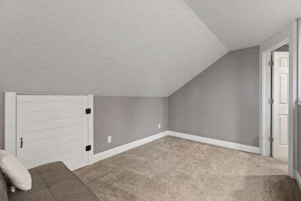 $204,000 | 734 South Winter Street, Adrian, MI 49221