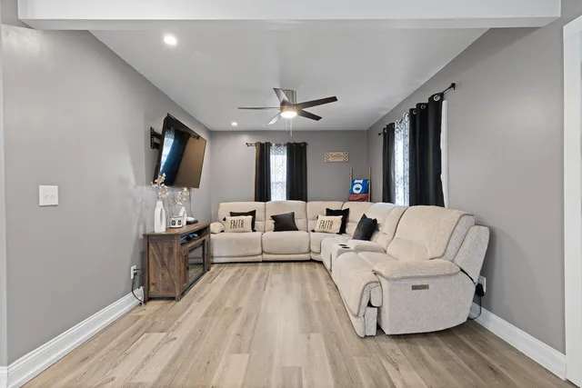 $200,000 | 734 South Winter Street, Adrian, MI 49221