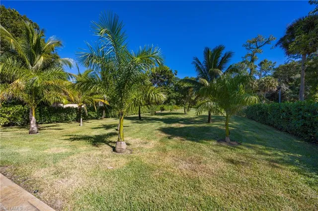 $10,500 | 1890 Oakes Boulevard, Unit A, Naples, FL 34119