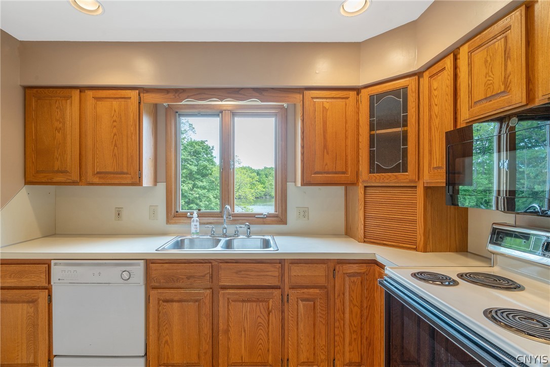 7112 Plainville Road Lysander, NY 13112 - Photo 11 of 48