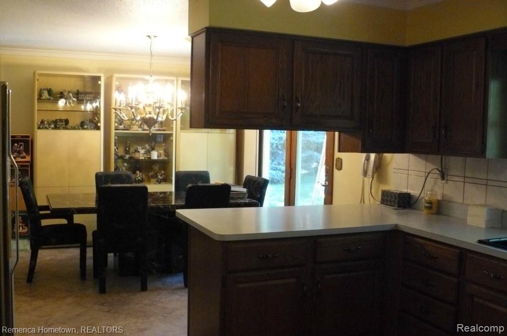 11127 Culver Road Brighton, MI 48114 - Photo 21 of 23 P1020144.jpg