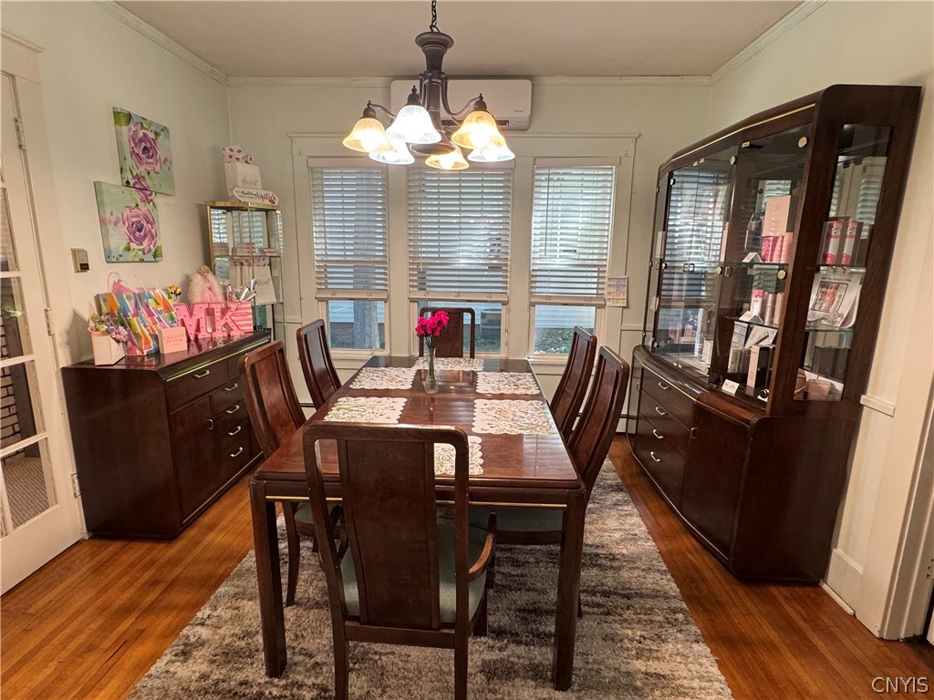 217 Bates Avenue Oneida, NY 13421 - Photo 16 of 39 Dining room