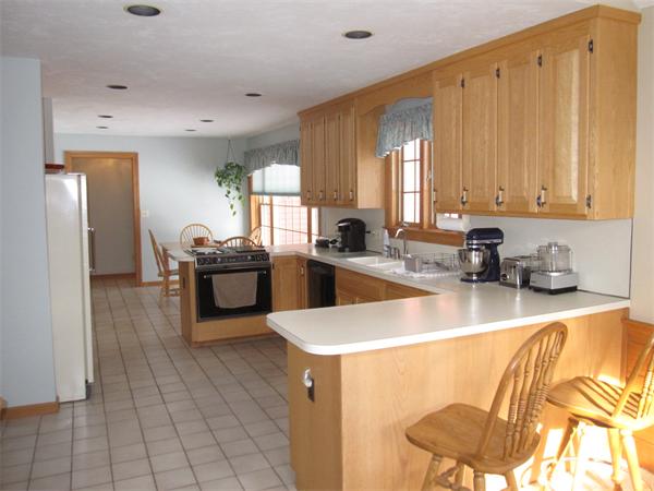 2 Woodcrest Road Westborough, MA 01581 - Photo 11 of 30 Gallery Image 11