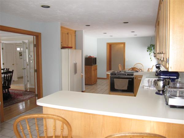 2 Woodcrest Road Westborough, MA 01581 - Photo 12 of 30 Gallery Image 12