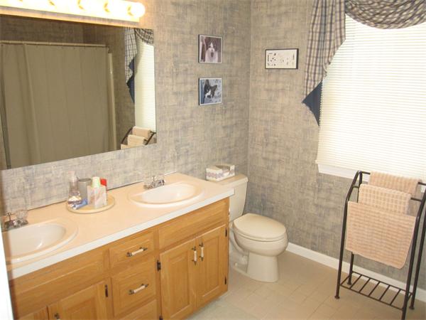 2 Woodcrest Road Westborough, MA 01581 - Photo 17 of 30 Gallery Image 17