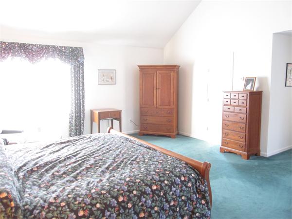 2 Woodcrest Road Westborough, MA 01581 - Photo 20 of 30 Gallery Image 20