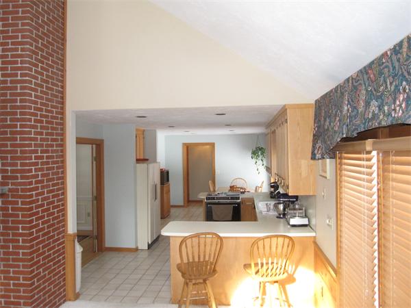 2 Woodcrest Road Westborough, MA 01581 - Photo 9 of 30 Gallery Image 9