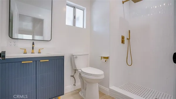 $5,775 | 24306 Gilmore Street, West Hills, CA 91307