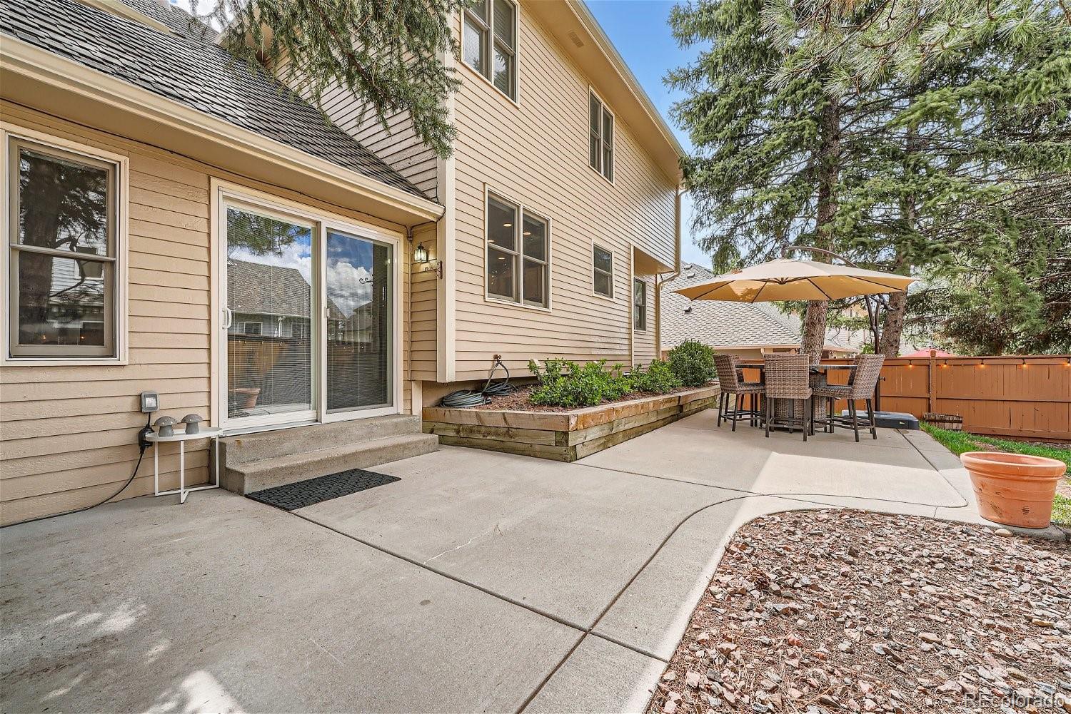 16671 East Prentice Circle Centennial, CO 80015 - Photo 38 of 40 a view of a building with sitting area