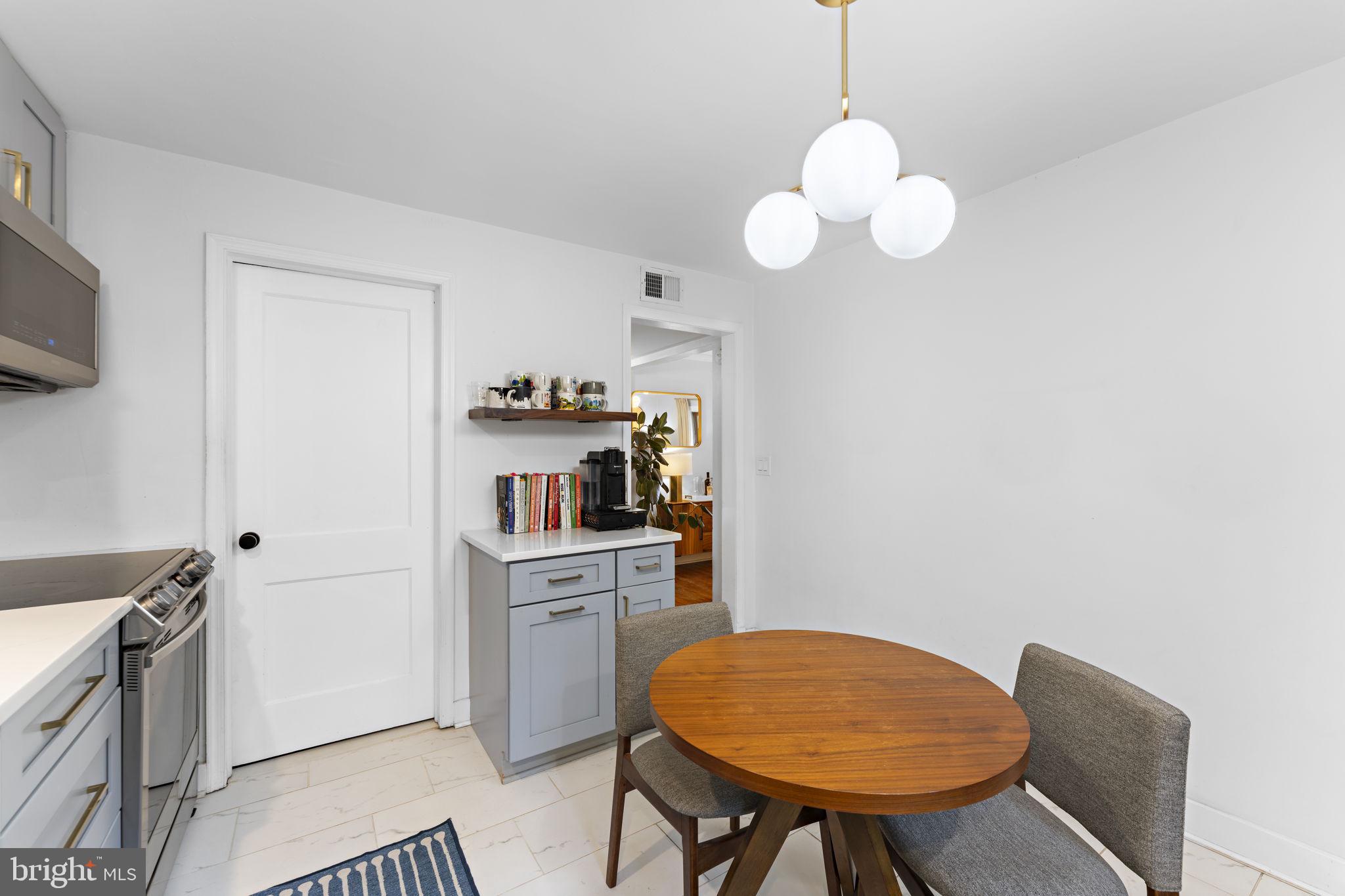 7019 Grove Road Alexandria, VA 22306 - Photo 17 of 43 Gallery Image 17