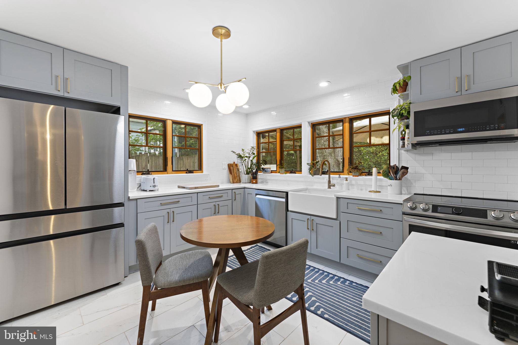 7019 Grove Road Alexandria, VA 22306 - Photo 2 of 43 Gallery Image 2