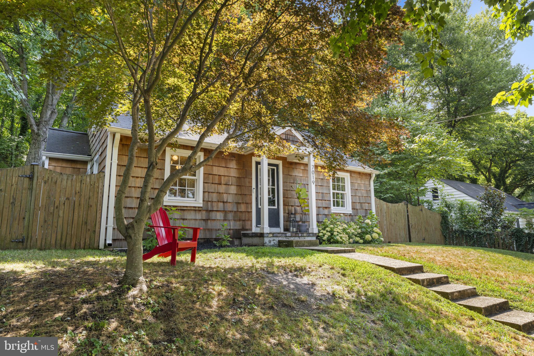7019 Grove Road Alexandria, VA 22306 - Photo 8 of 43 Gallery Image 8