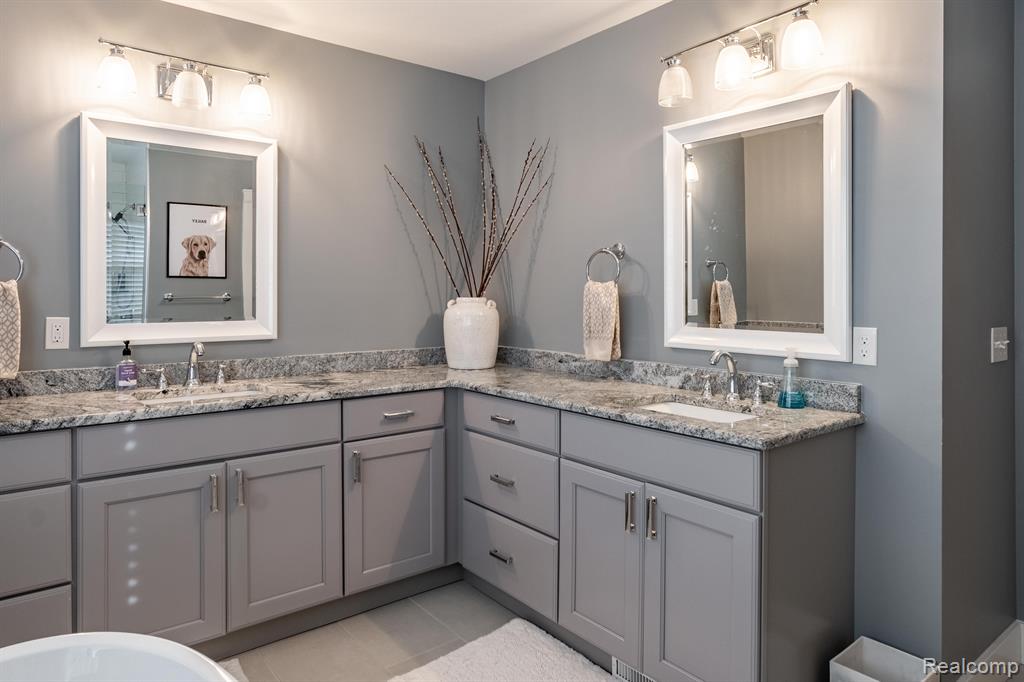 4006 Amherst Road Royal Oak, MI 48073 - Photo 42 of 72