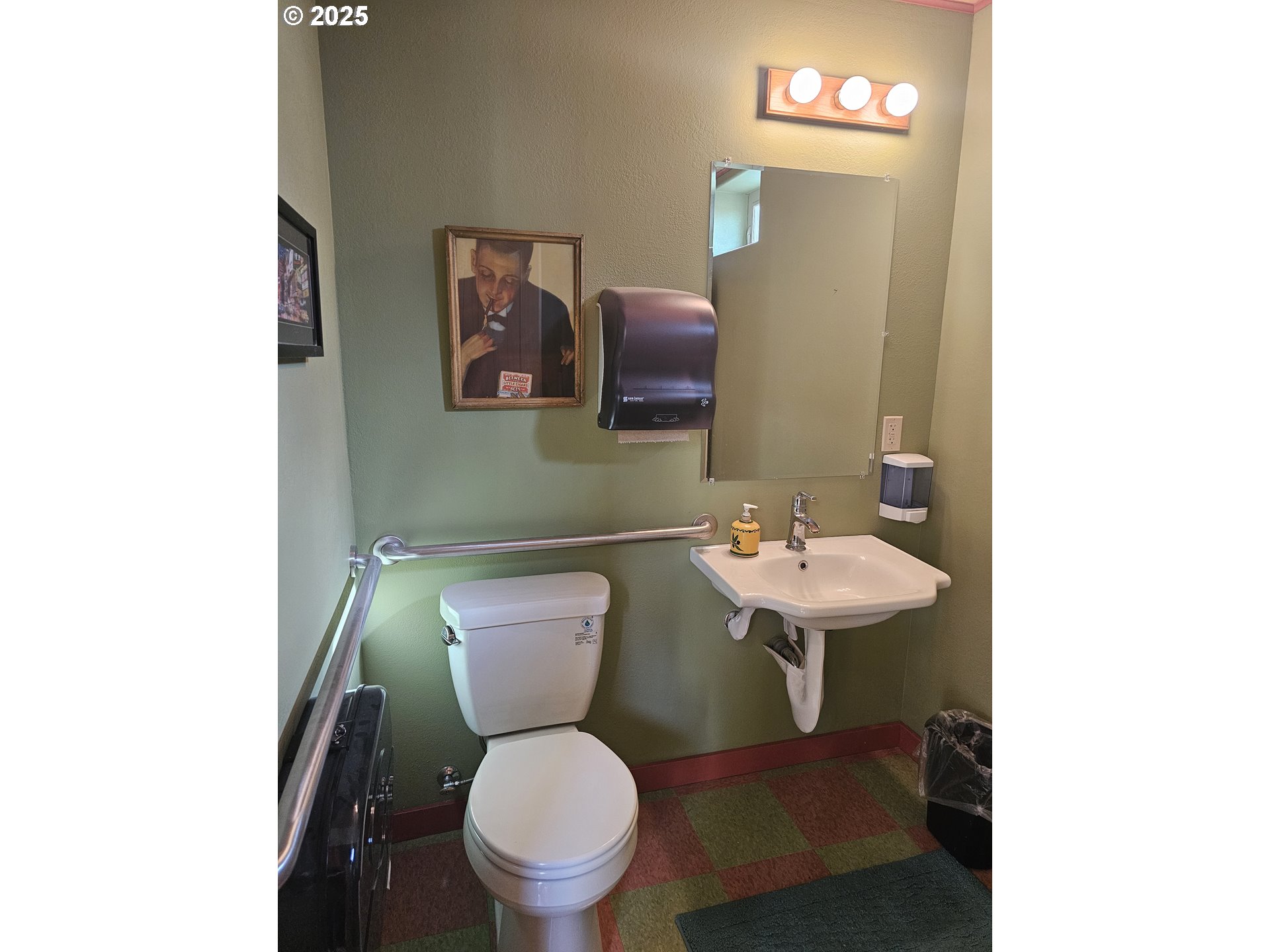 995 3rd Street North Powder, OR 97867 - Photo 22 of 28 a bathroom with a toilet a sink and a mirror